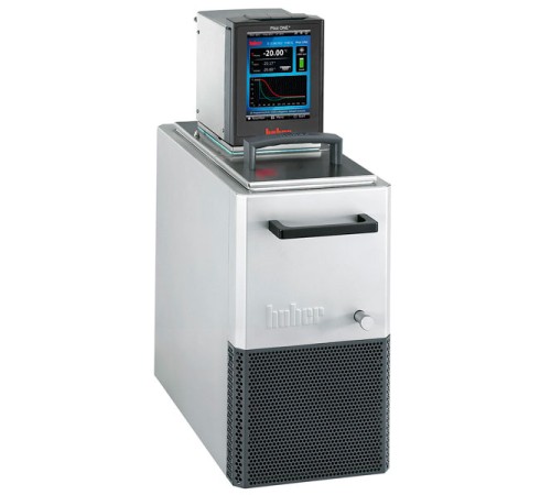Oхлаждающий/нагревающий термостат Huber CC-K6s, температура -25...200 °C, объем ванны 4,5 л Oхлаждающий/нагревающий термостат Huber CC-K6s, температура -25...200 °C, объем ванны 4,5 л